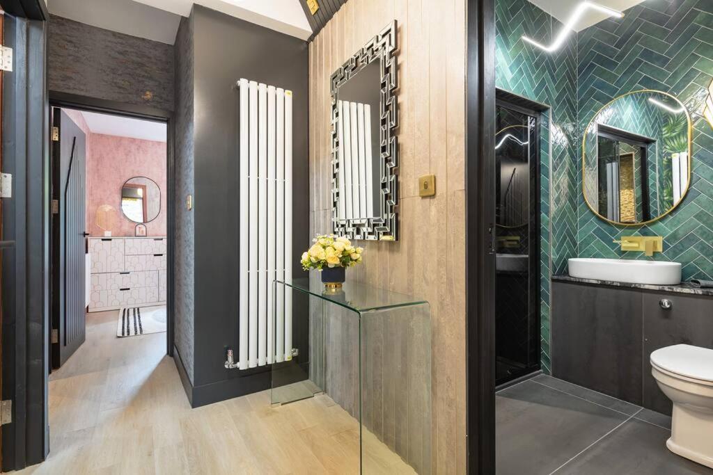 1Lsr - High-End Luxury 2 Bed Designer Apartment Londen Buitenkant foto